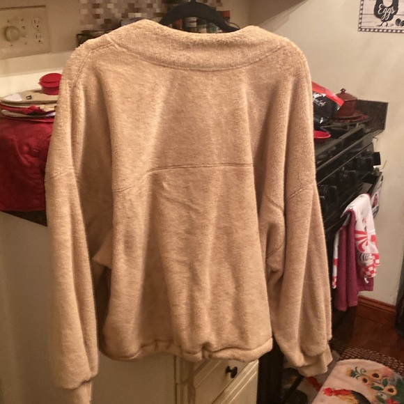 Old navy teddy bear pullover - Picture 3 of 4